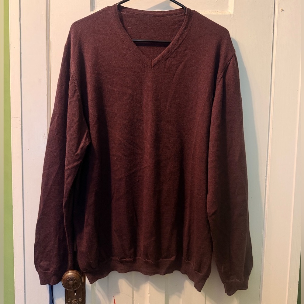 Men's Brown mixed wool burgundy V-Neck Sweater